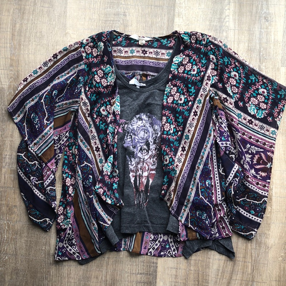 Gorgeous plum lightweight kimono wrap 👘